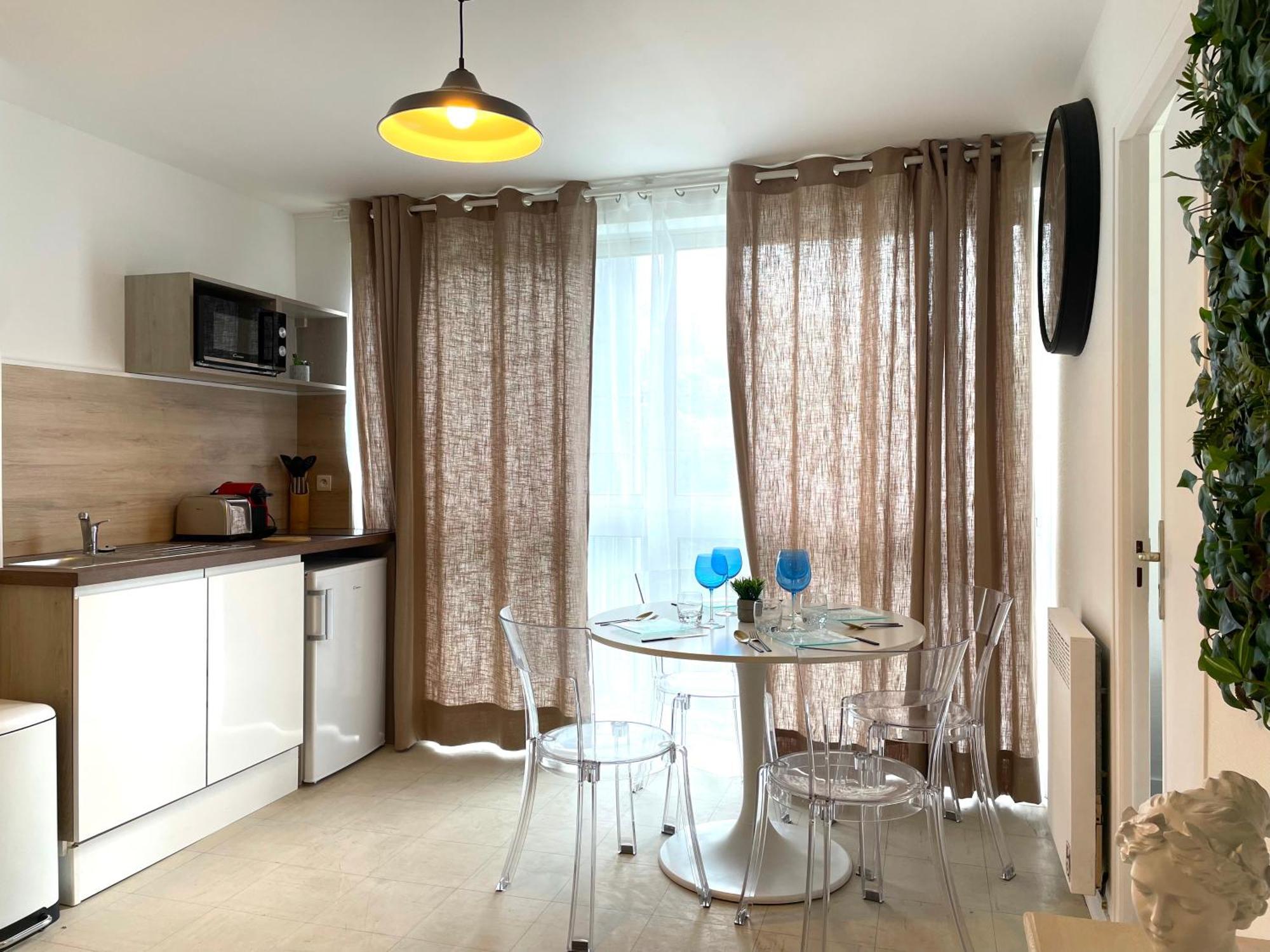 Apartment Les Entrepreneurs - Neufs Et Spacieux, Proche Rer C Et Aeroport Orly